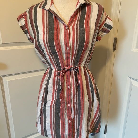 Striped linen cinch waist collared button down dress - Picture 3 of 6